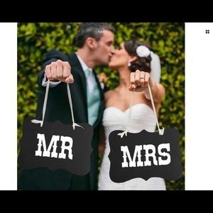 2for15 Wedding day hanging sign Mr&Mrs